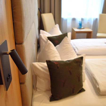 Hotel Zum Braeu Kinding Kültér fotó