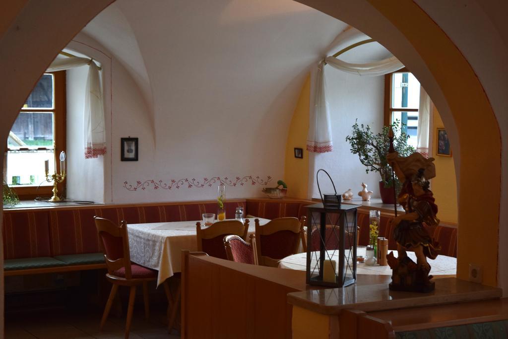 Hotel Zum Braeu Kinding Kültér fotó