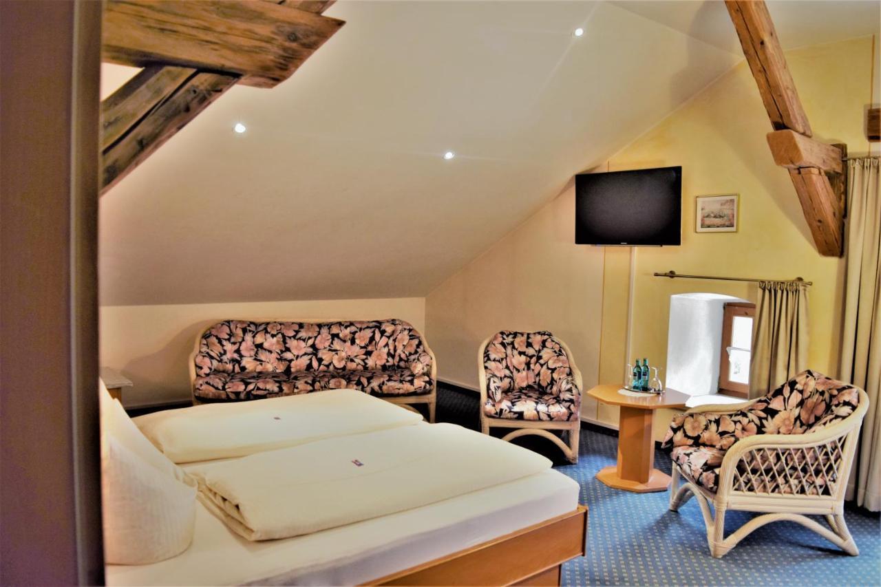Hotel Zum Braeu Kinding Kültér fotó