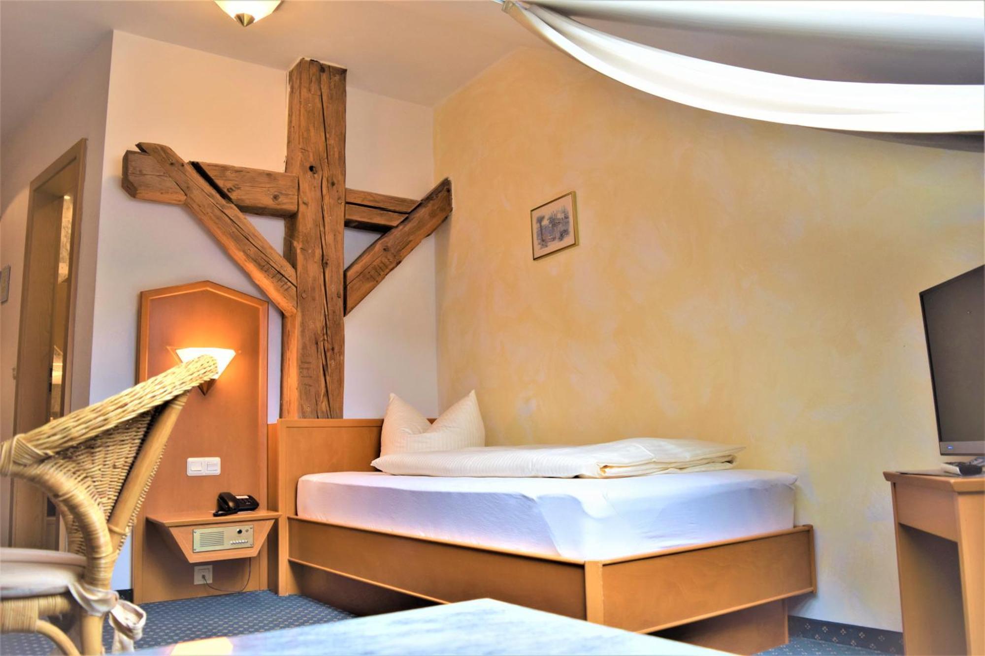 Hotel Zum Braeu Kinding Kültér fotó