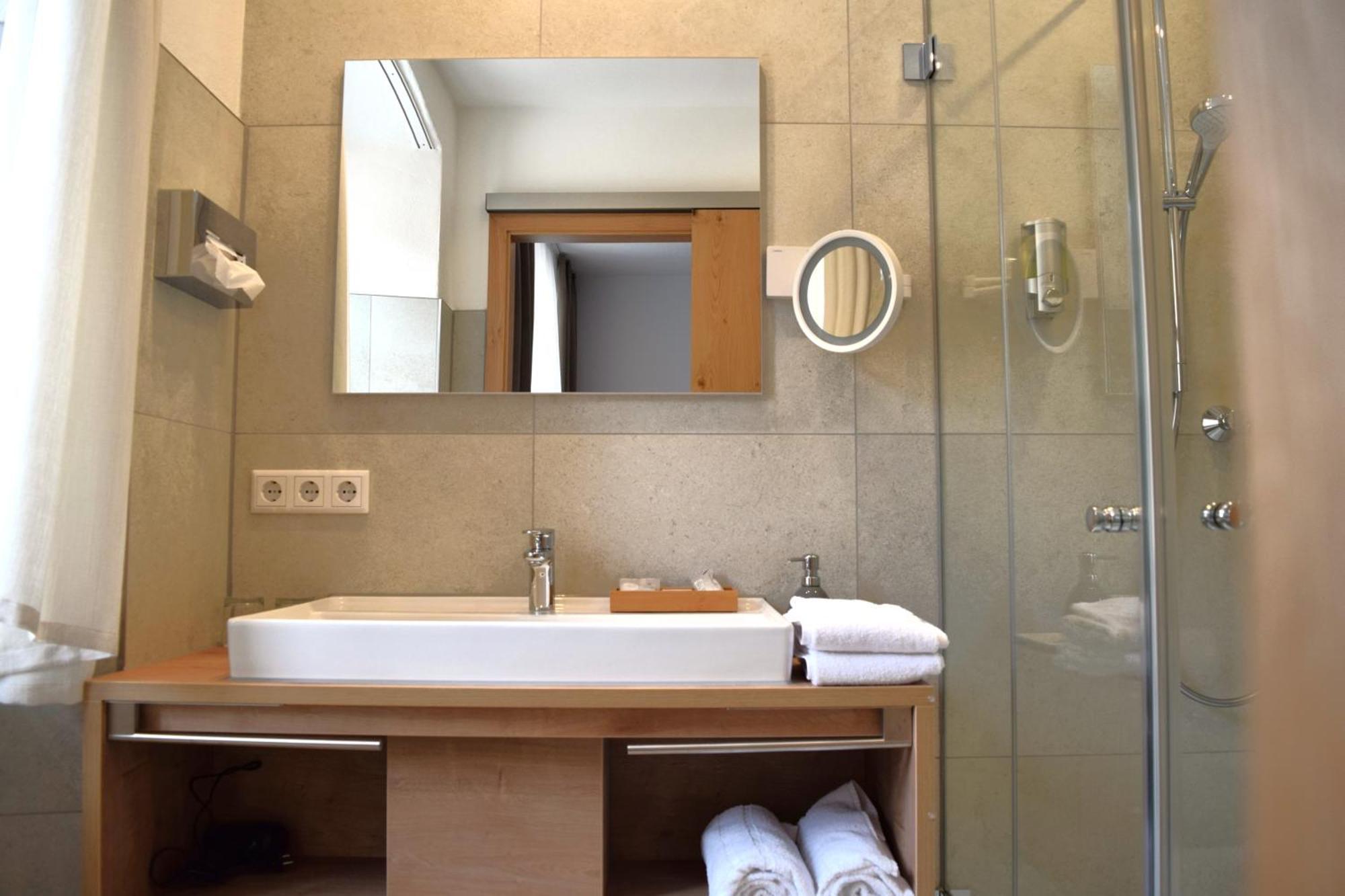 Hotel Zum Braeu Kinding Kültér fotó