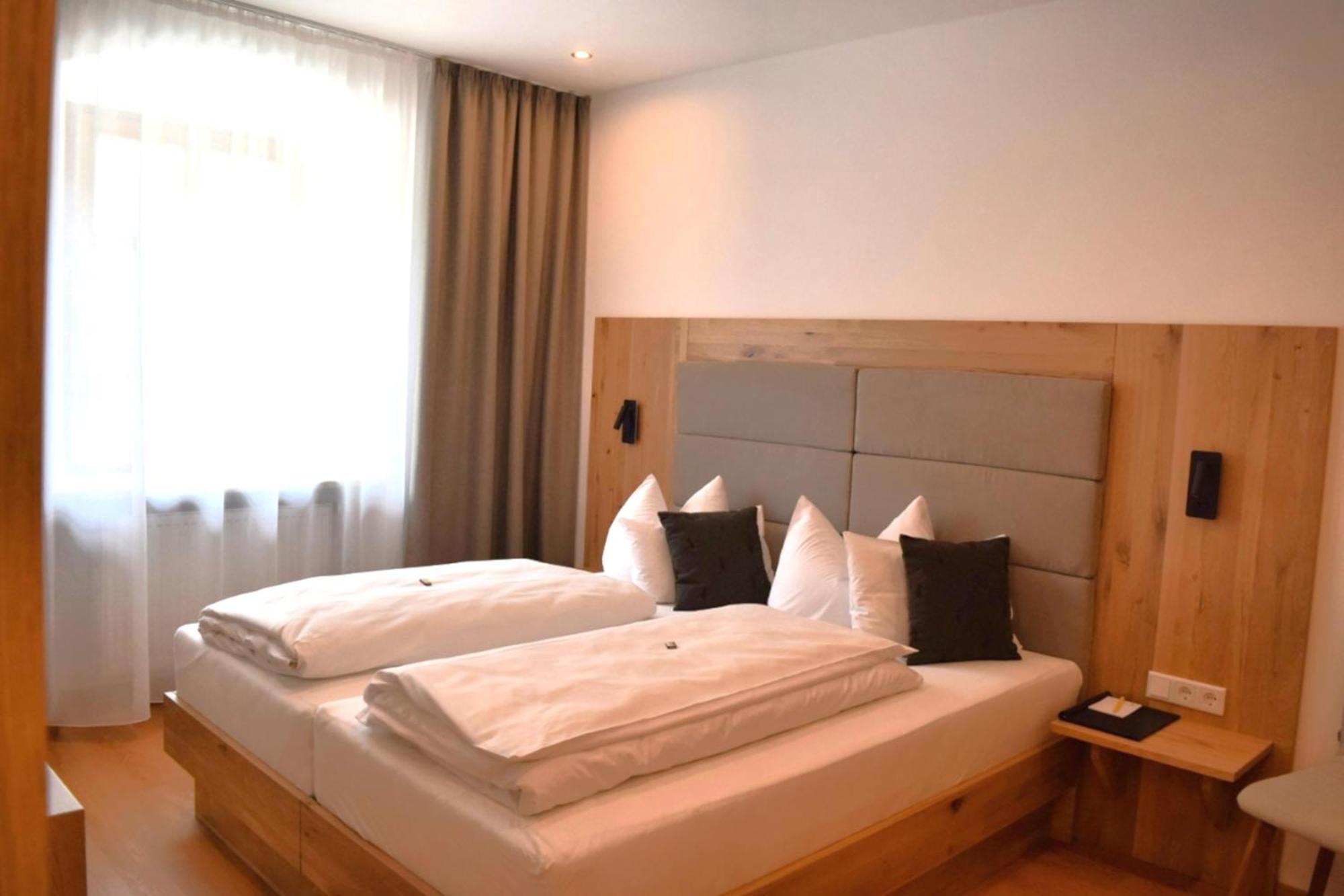 Hotel Zum Braeu Kinding Kültér fotó