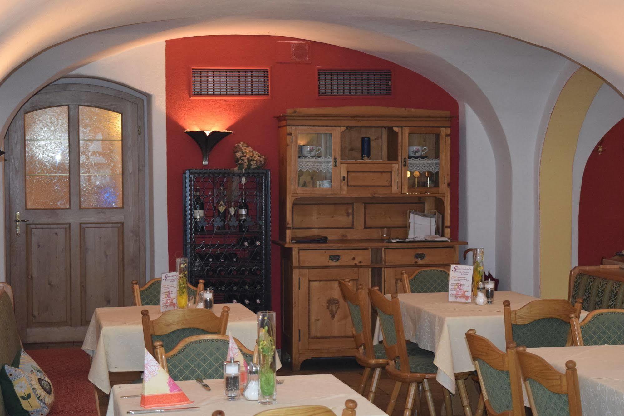 Hotel Zum Braeu Kinding Kültér fotó