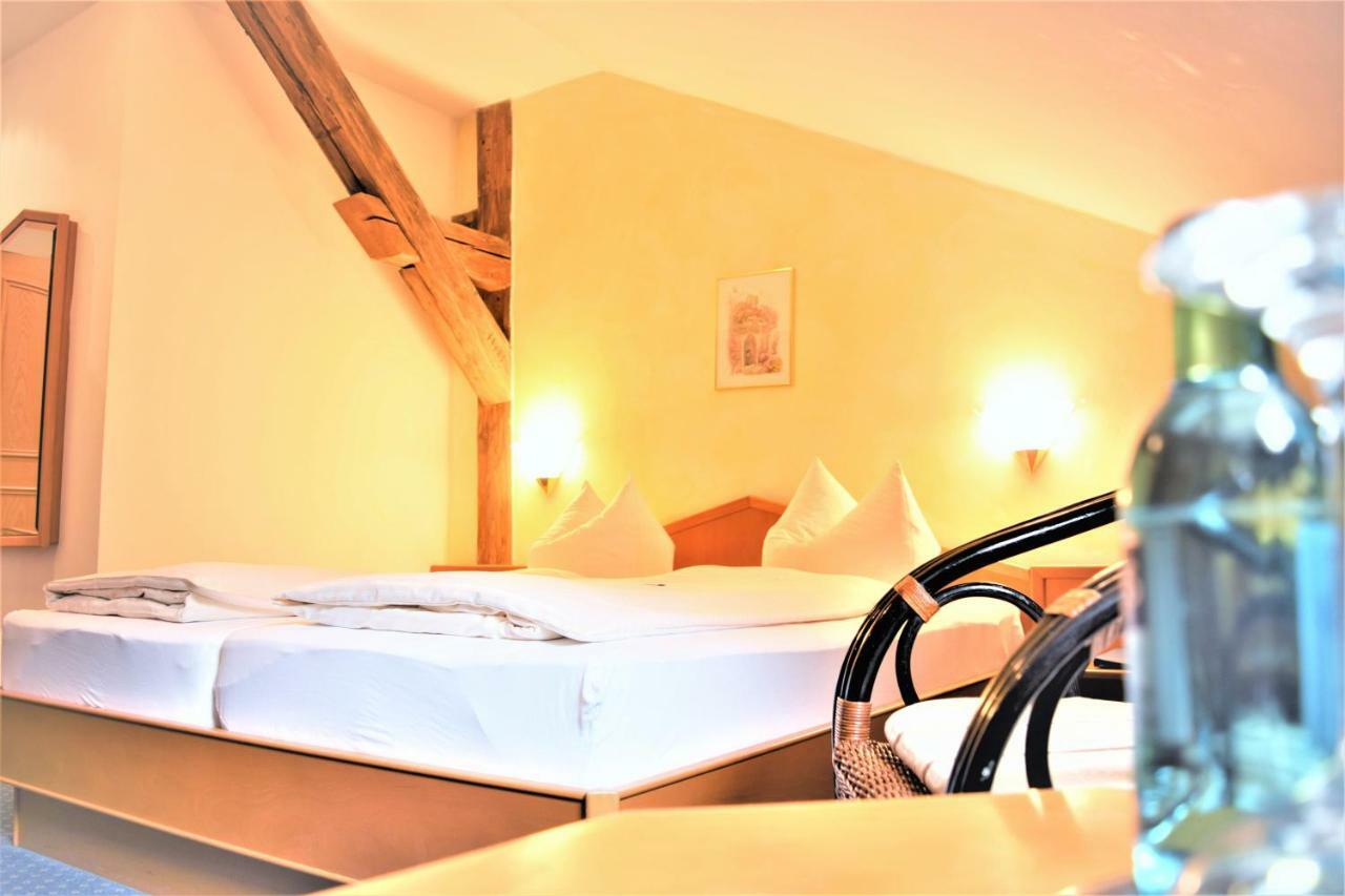 Hotel Zum Braeu Kinding Kültér fotó