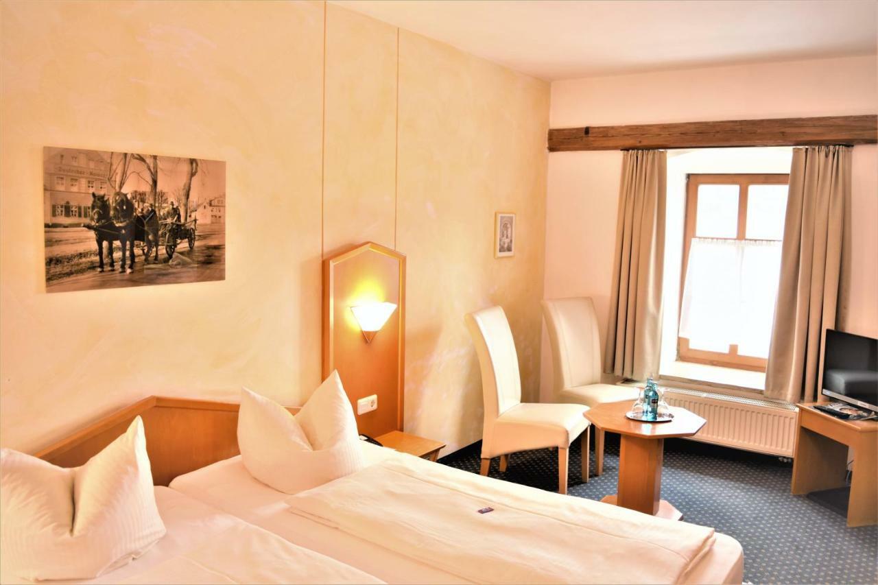 Hotel Zum Braeu Kinding Kültér fotó