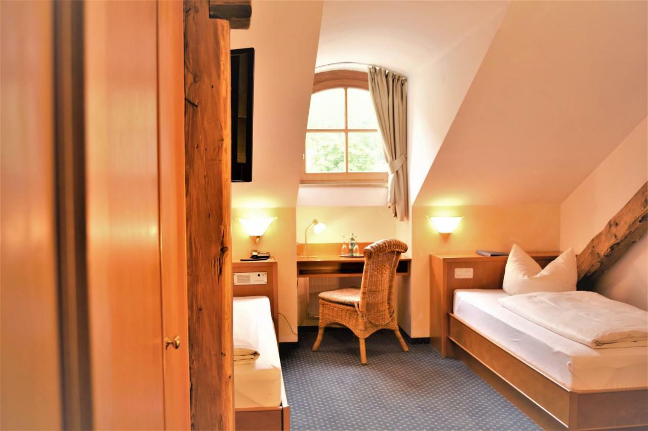 Hotel Zum Braeu Kinding Kültér fotó