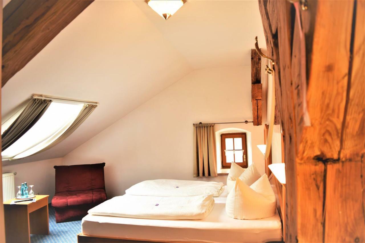 Hotel Zum Braeu Kinding Kültér fotó