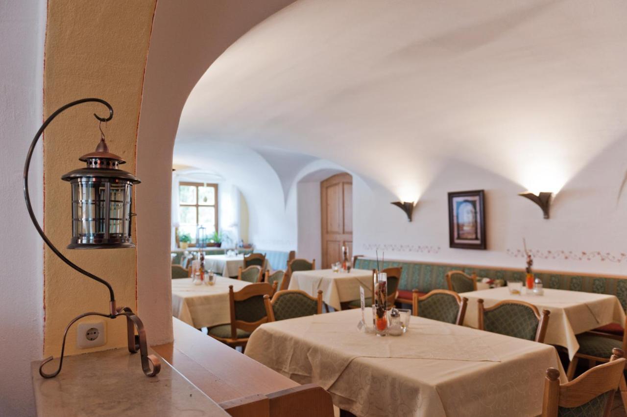 Hotel Zum Braeu Kinding Kültér fotó